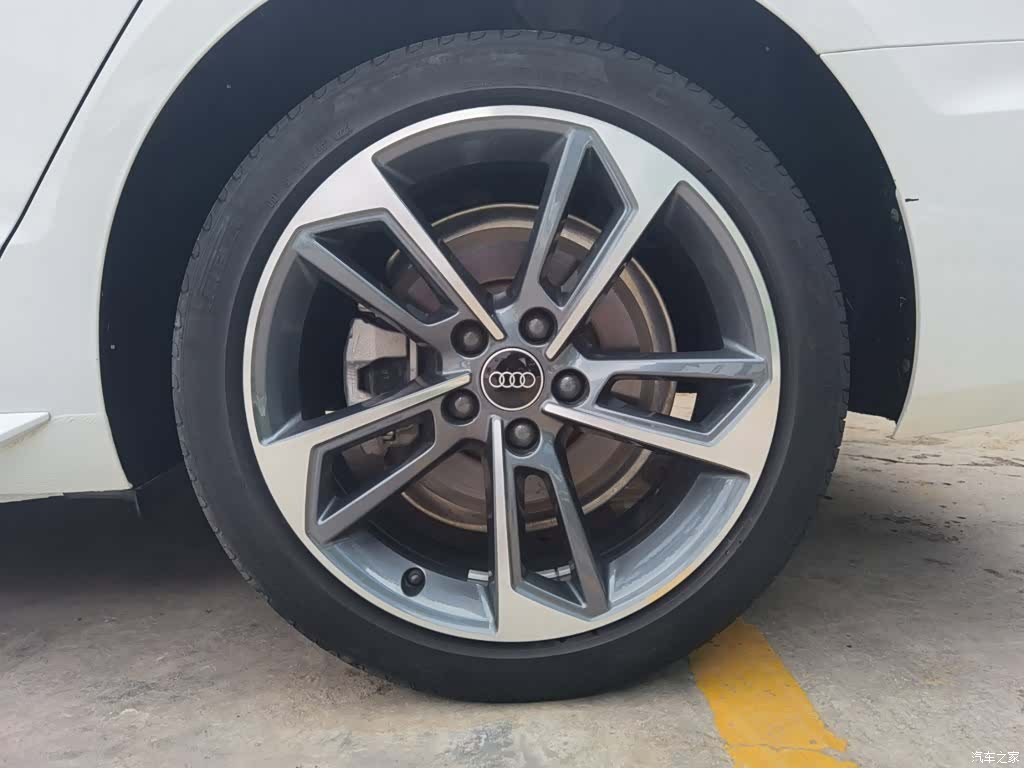 Audi A4L, 2023 29