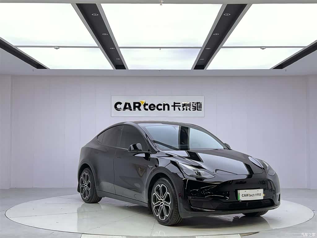 Tesla Model Y, 2022 7