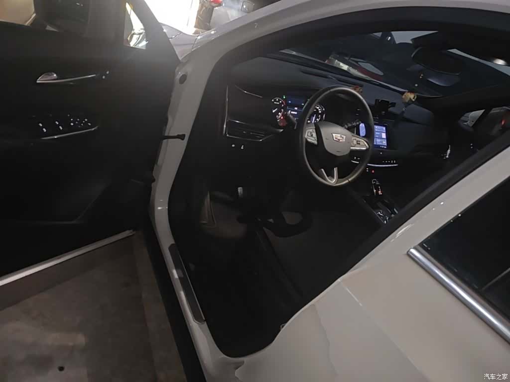 Cadillac XT4, 2023 16