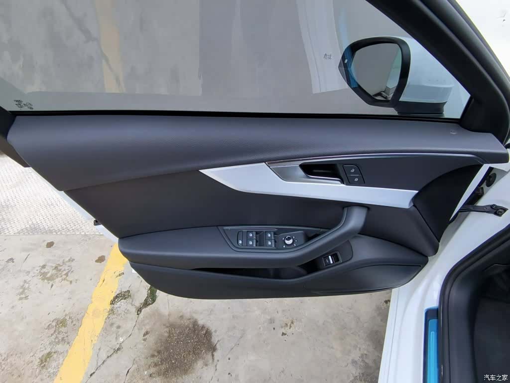Audi A4L, 2023 12