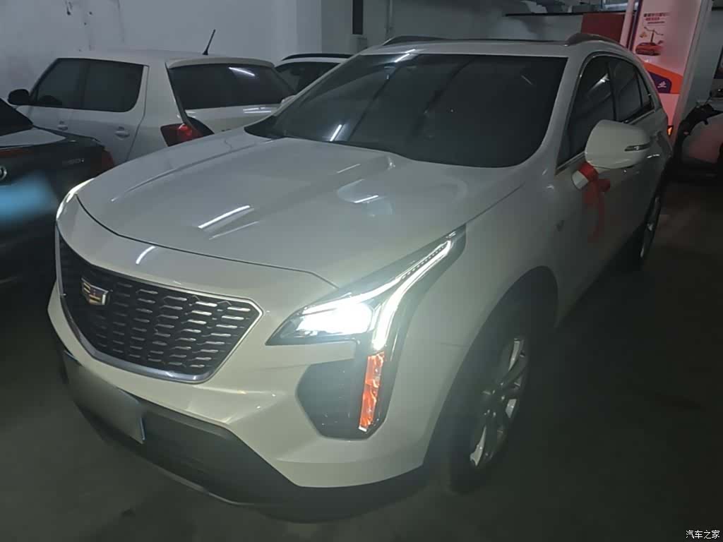Cadillac XT4, 2023 2
