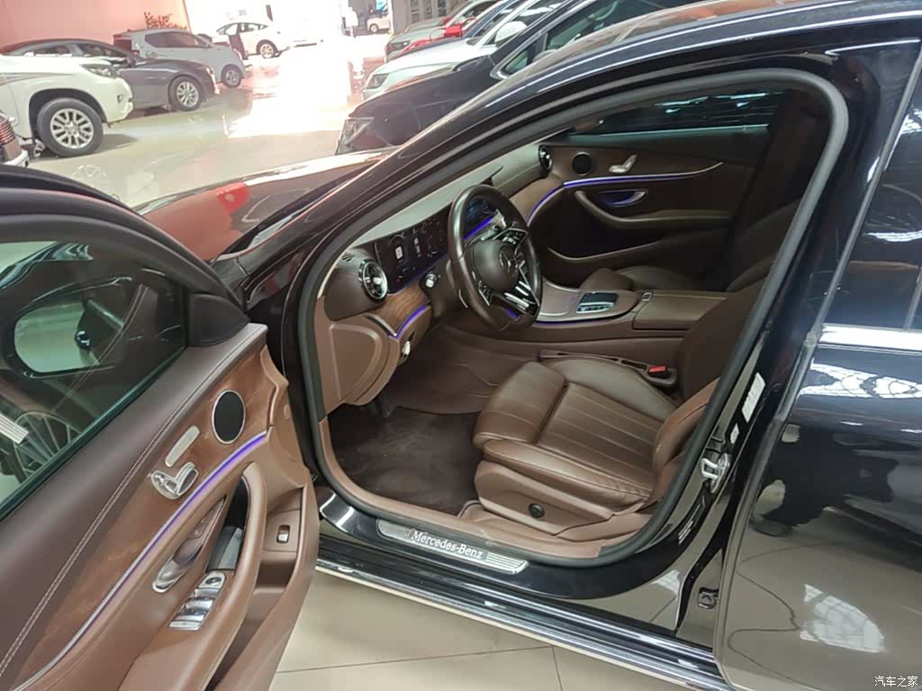 Mercedes-Benz E-Class, 2023 16