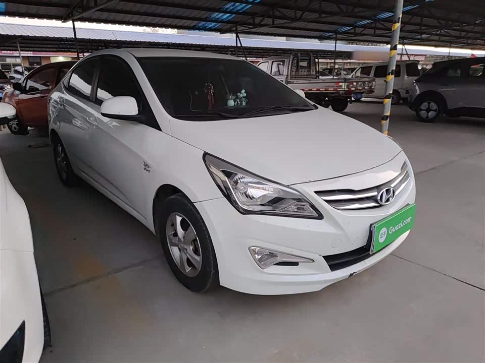 Hyundai Rena