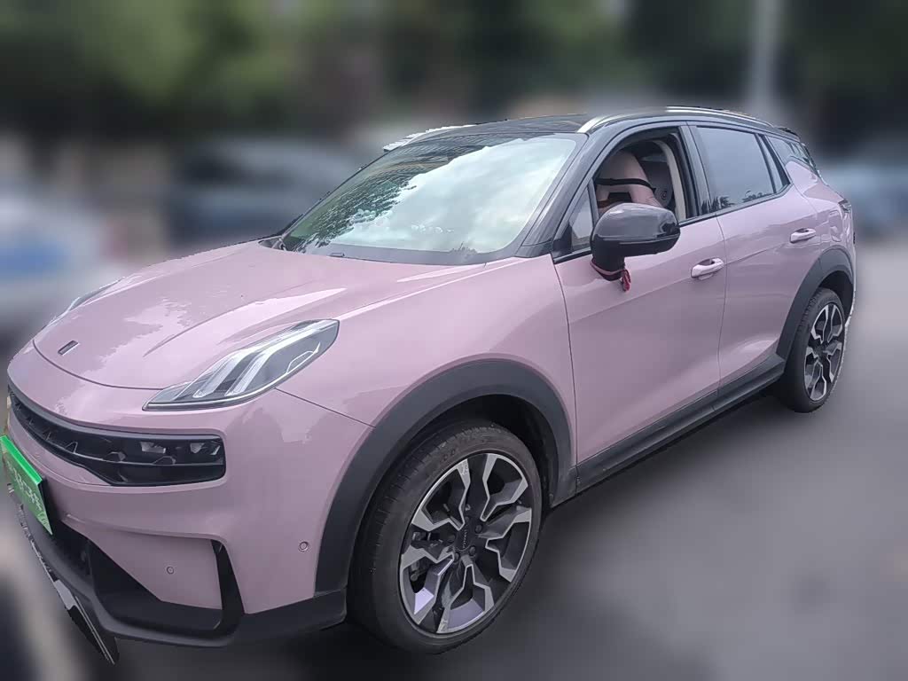 Lynk & Co 06