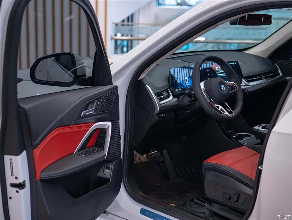 BMW X1, 2025 13