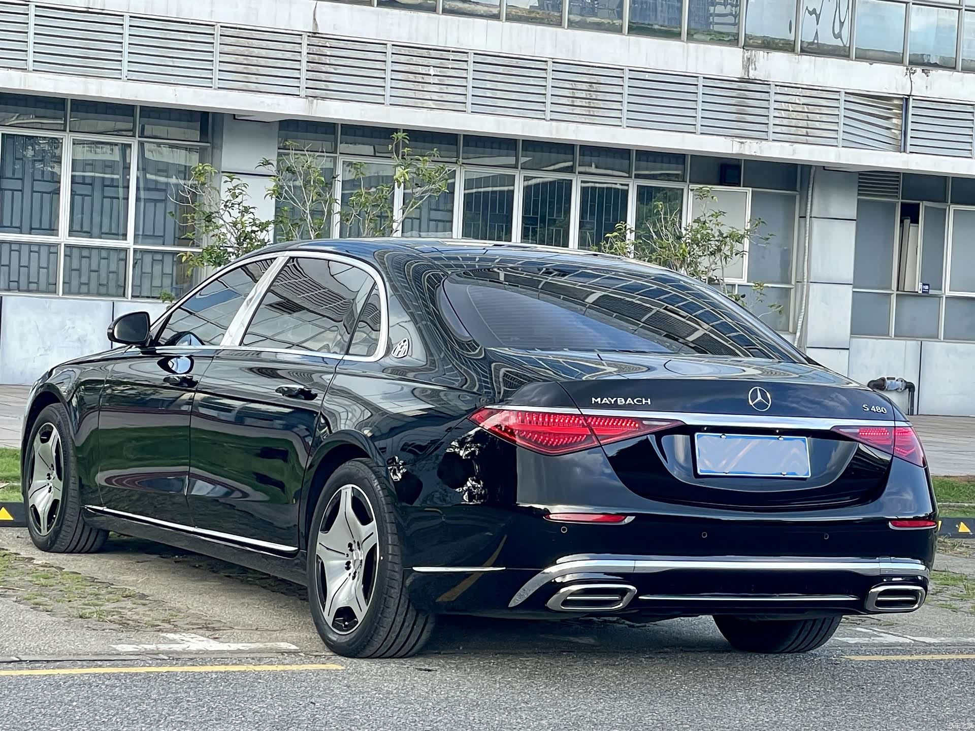 Maybach S-Class, 2021 4