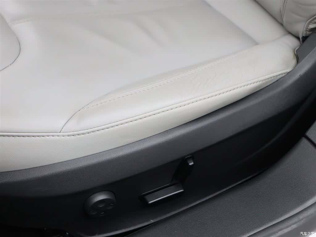 Tesla Model S, 2015 4