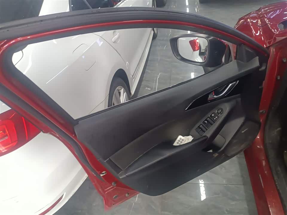 Mazda 3 Angkesaila Mazda 3 Angkesaila