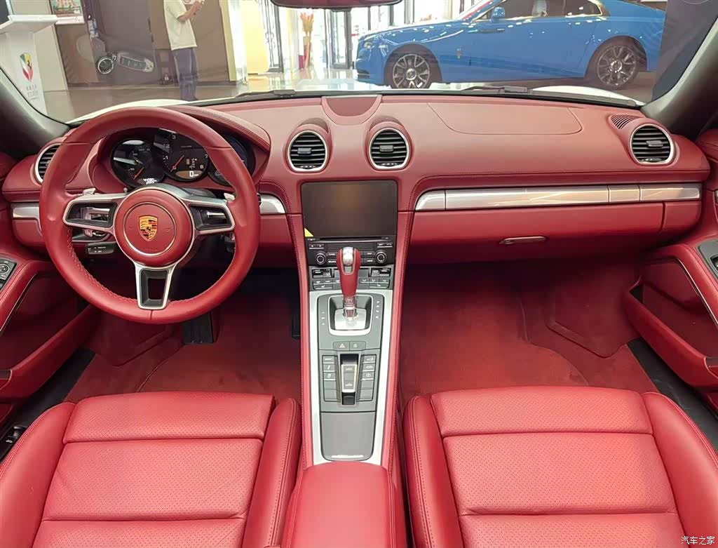 Porsche Boxster, 2020 все фото
