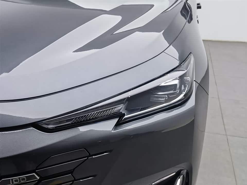 Changan UNI-K Smart iDD