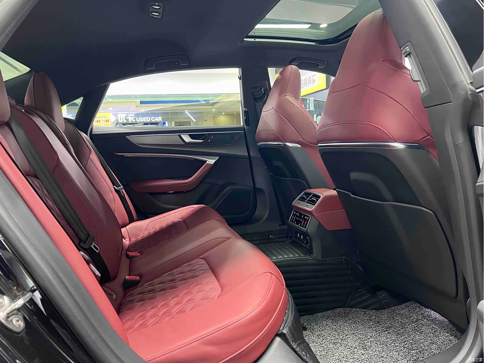 Audi A7L, 2024 20
