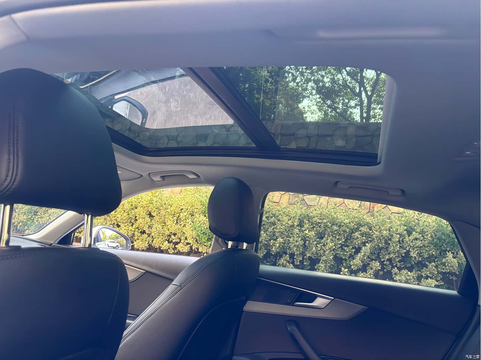 Audi A4L, 2019 14