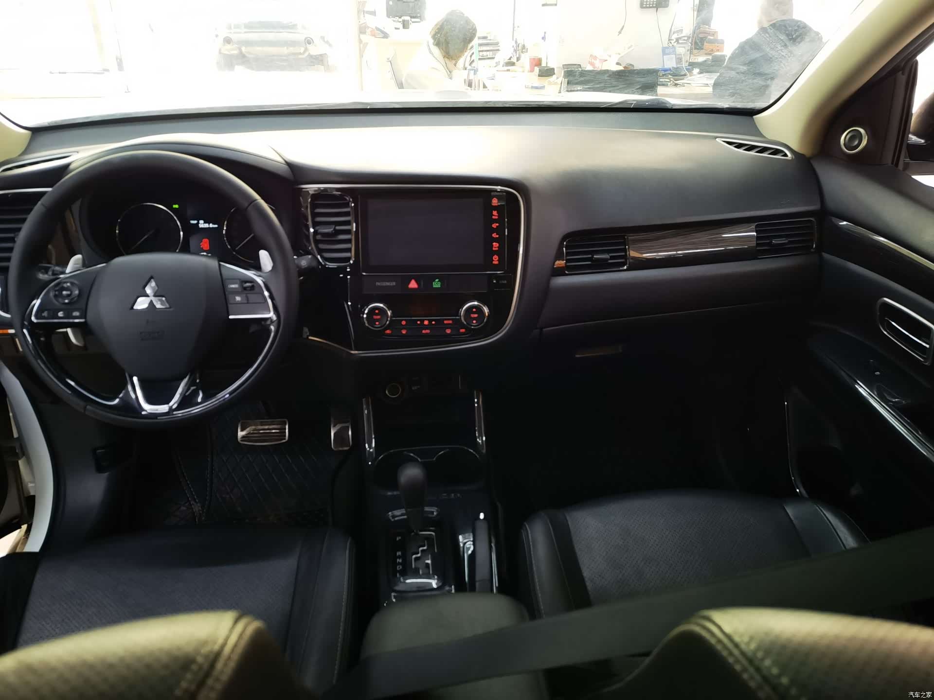 Mitsubishi Outlander, 2017 8