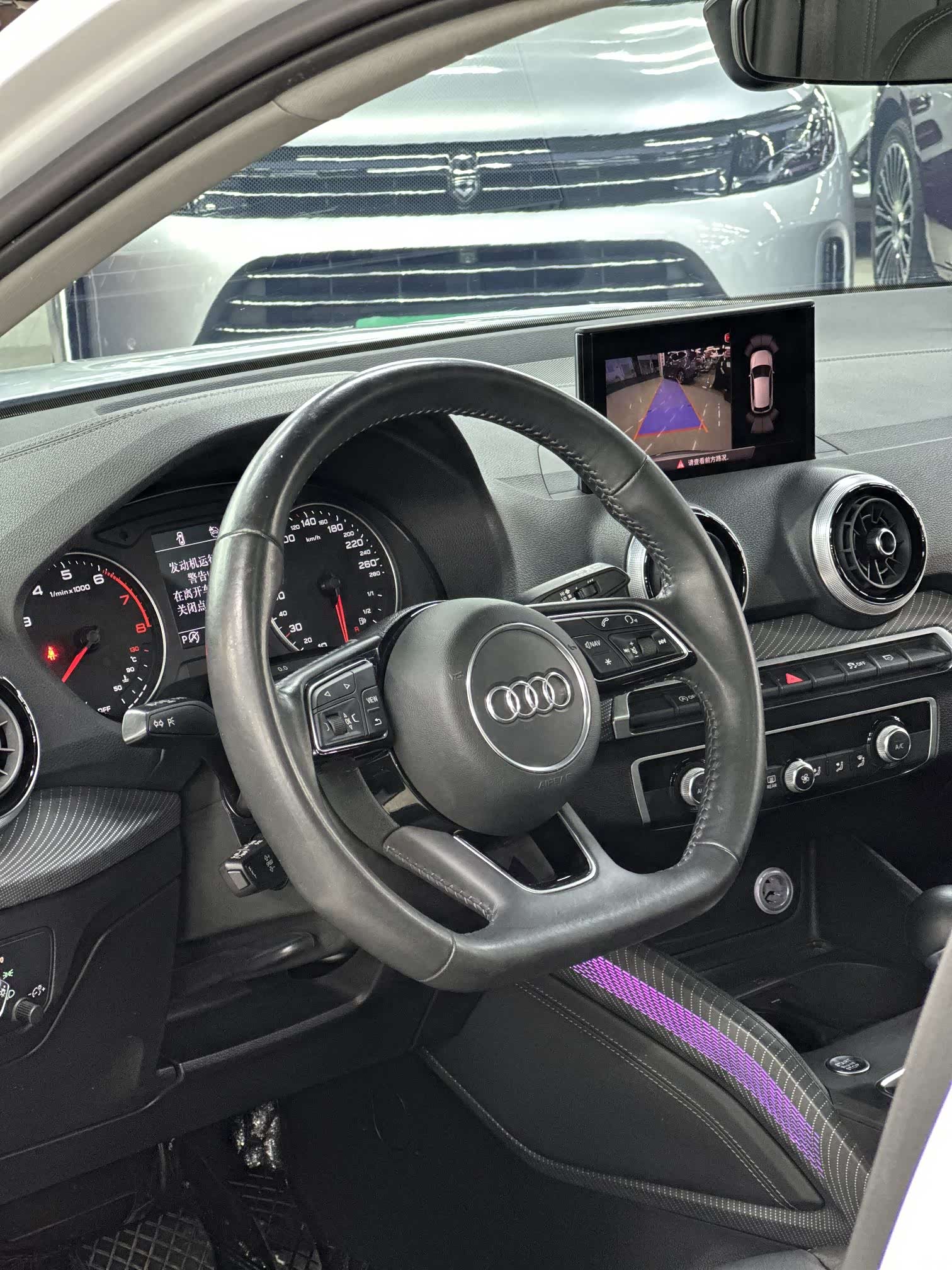 Audi Q2L, 2021 25