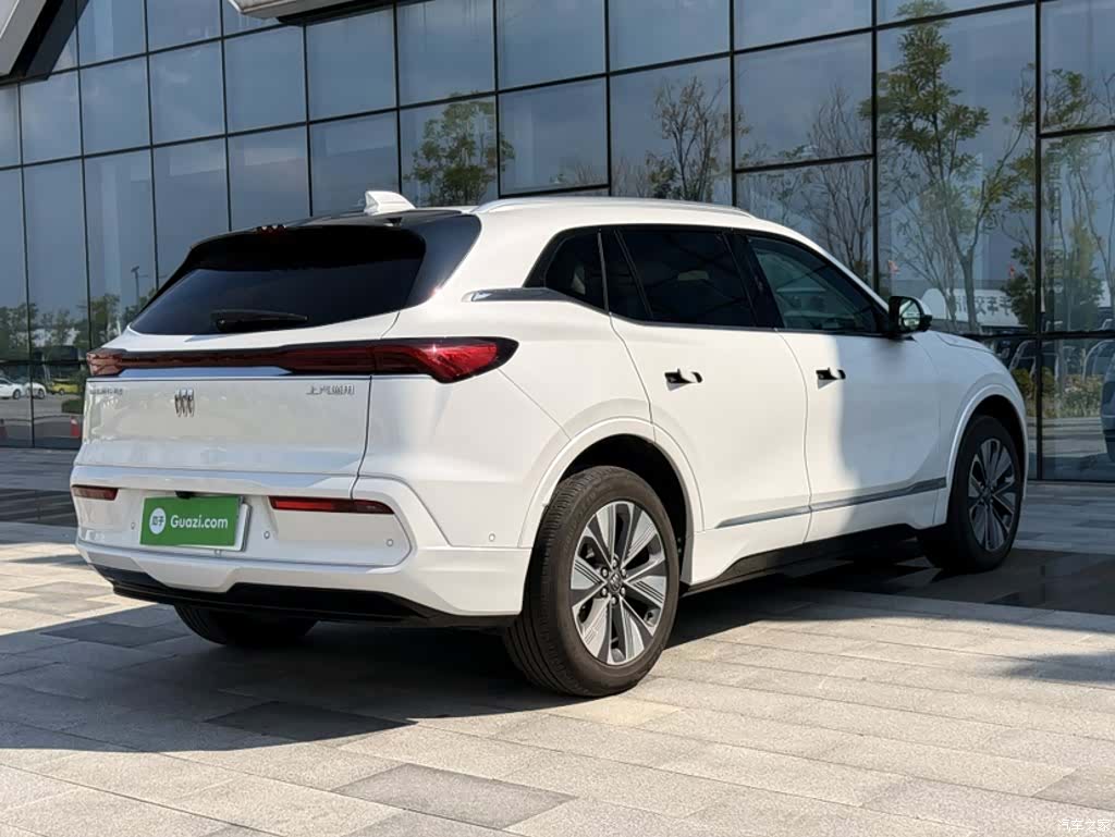 Buick E5, 2025 11