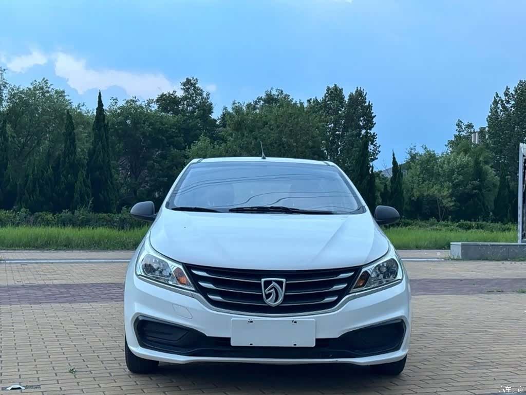 Wuling 310, 2016 2