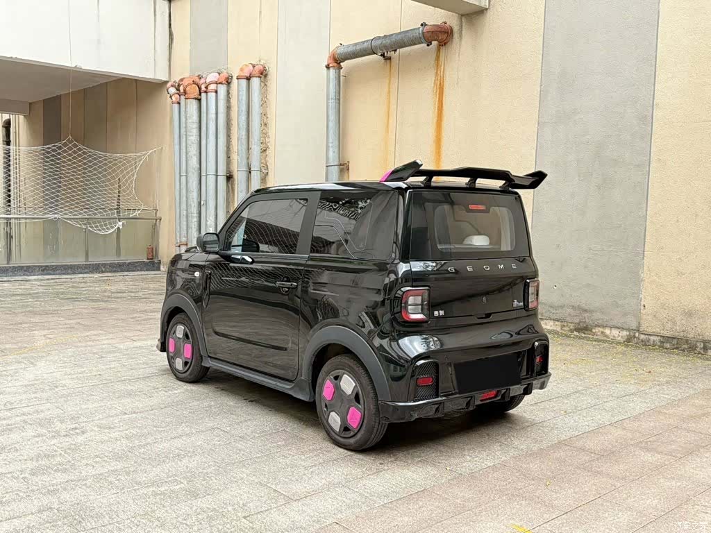 Geely Panda, 2025 6