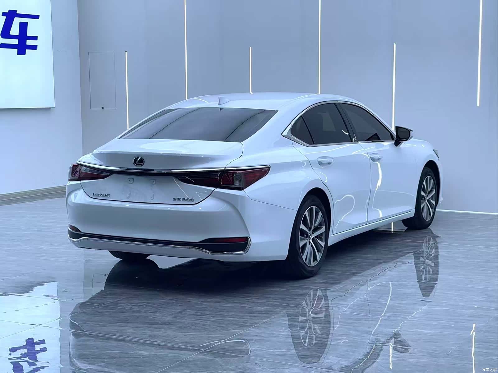 Lexus ES, 2021 13