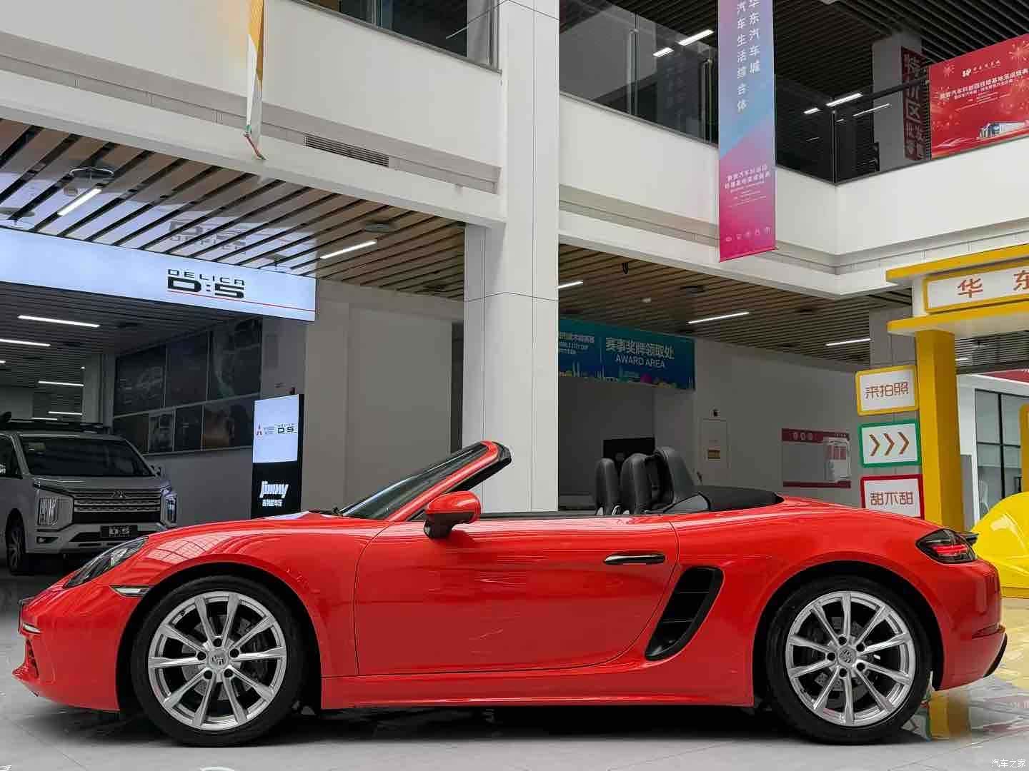 Porsche Boxster, 2019 все фото