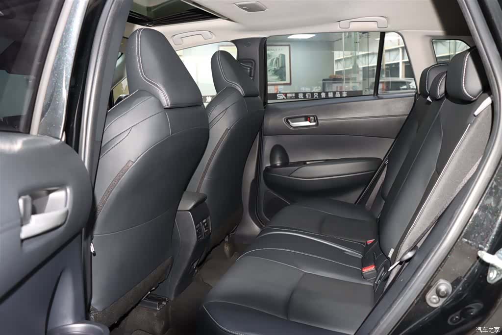 Toyota Frontlander, 2023 10