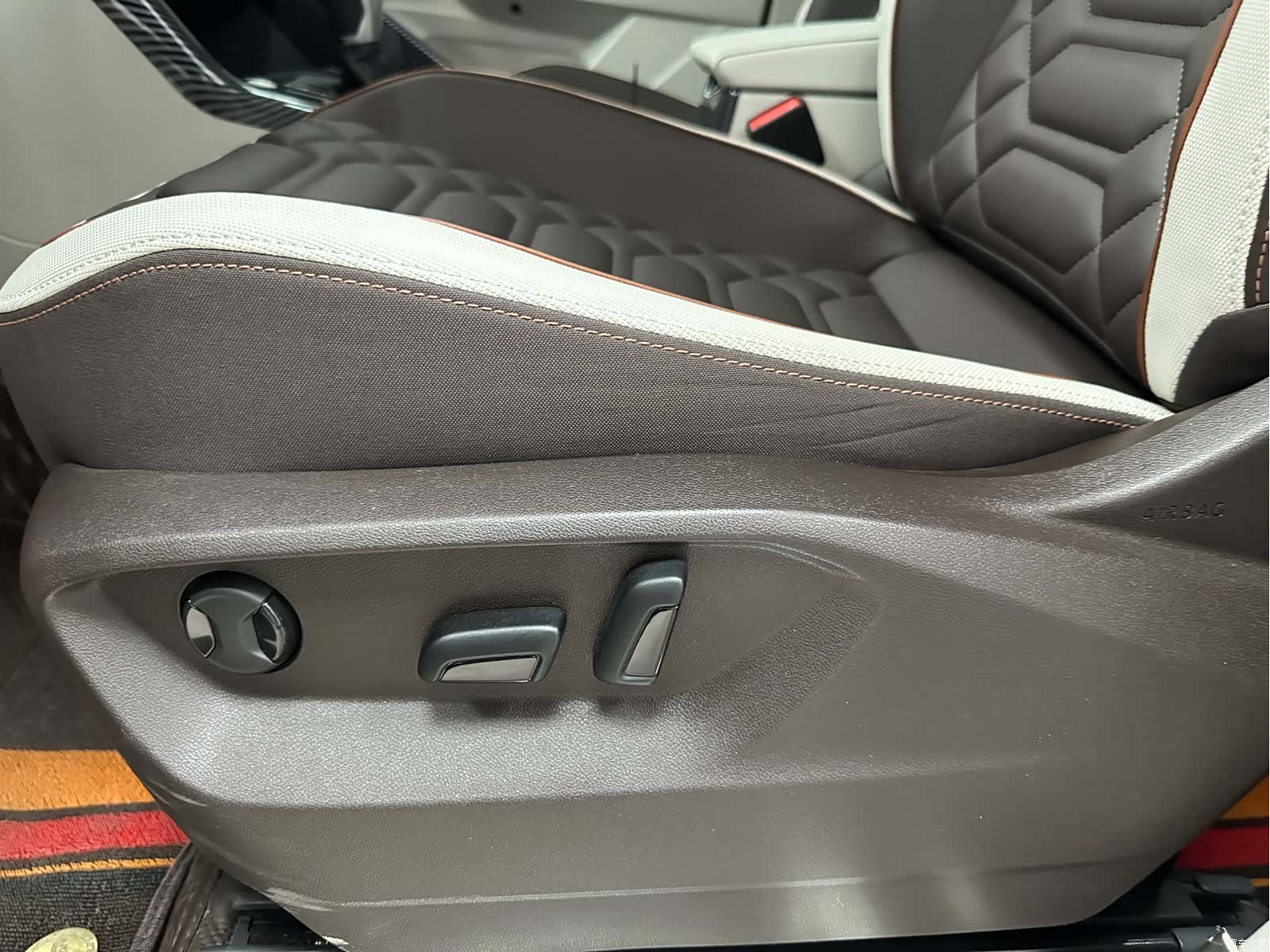 Volkswagen Tayron, 2023 9