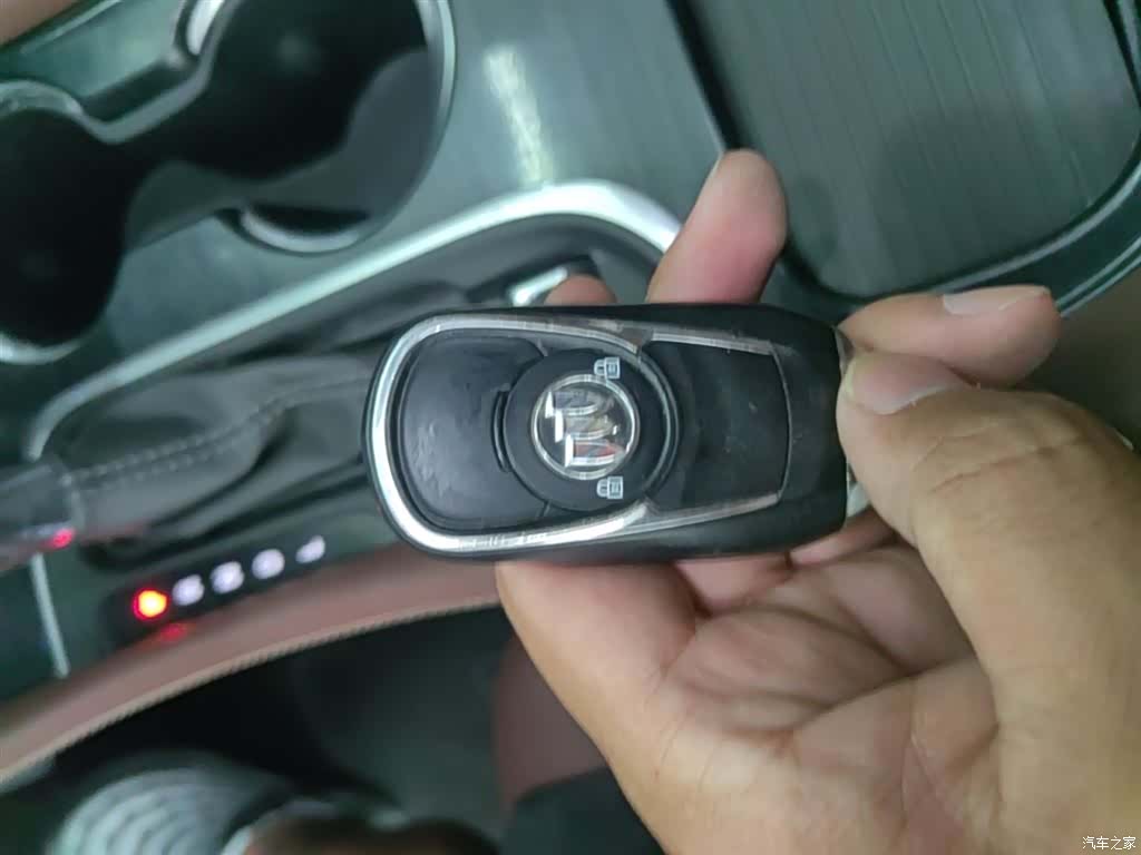 Buick Envision Plus, 2021 9