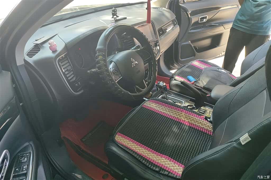 Mitsubishi Outlander, 2018 9