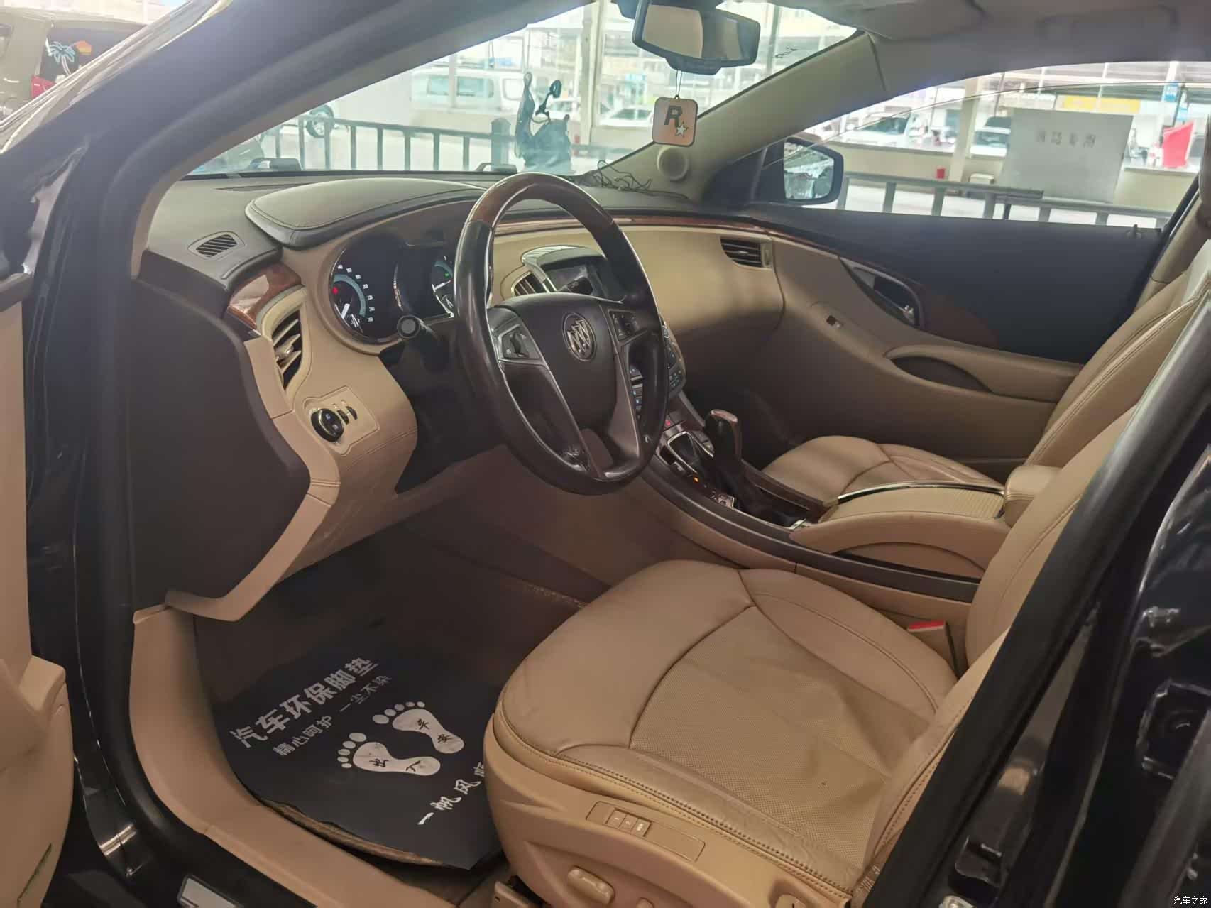 Buick LaCrosse, 2011 все фото