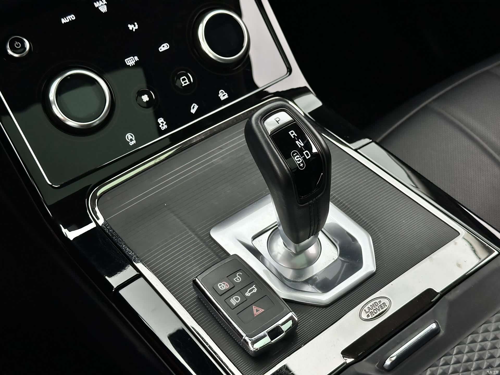 Land Rover Range Rover, 2023 14