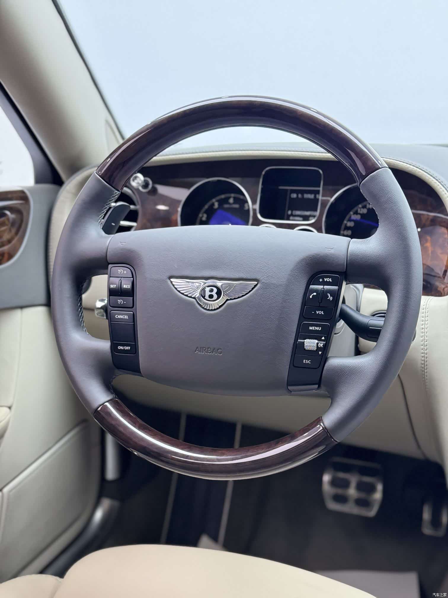 Bentley Flying Spur, 2007 13