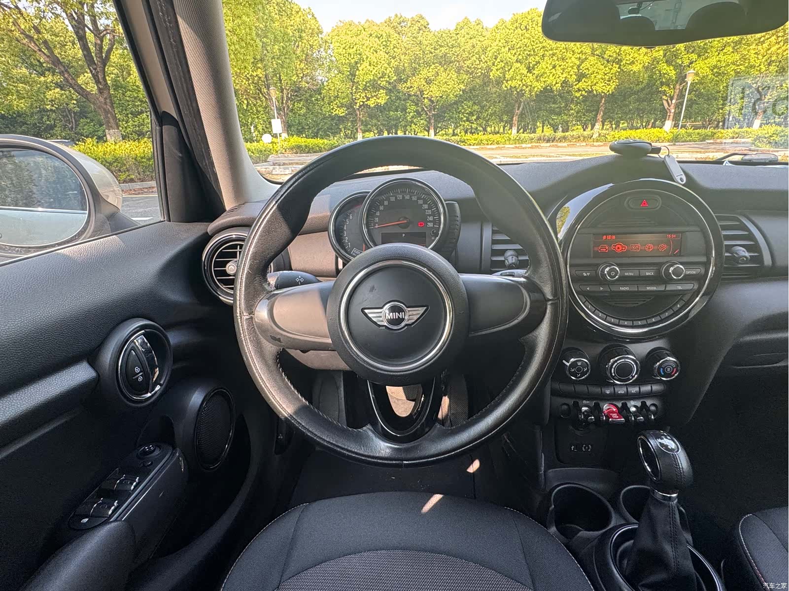 Mini ONE, 2015 20