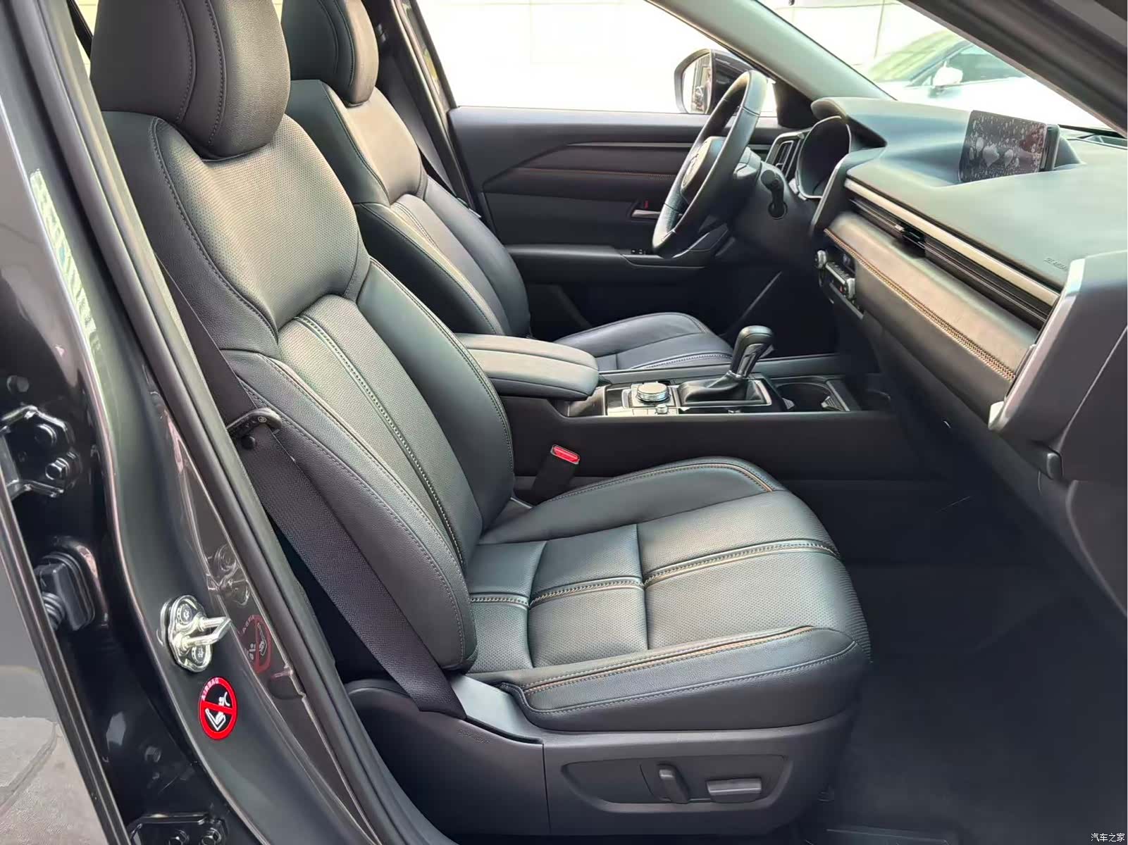Mazda CX-50, 2025 25