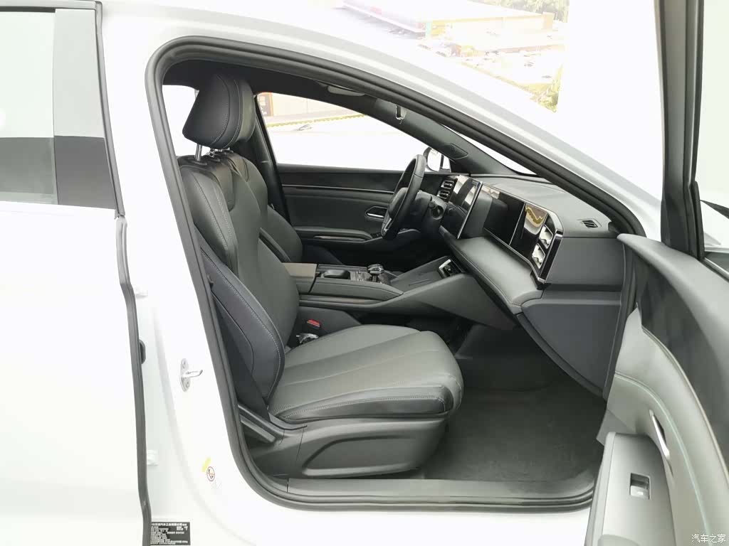 BYD Qin, 2025 23