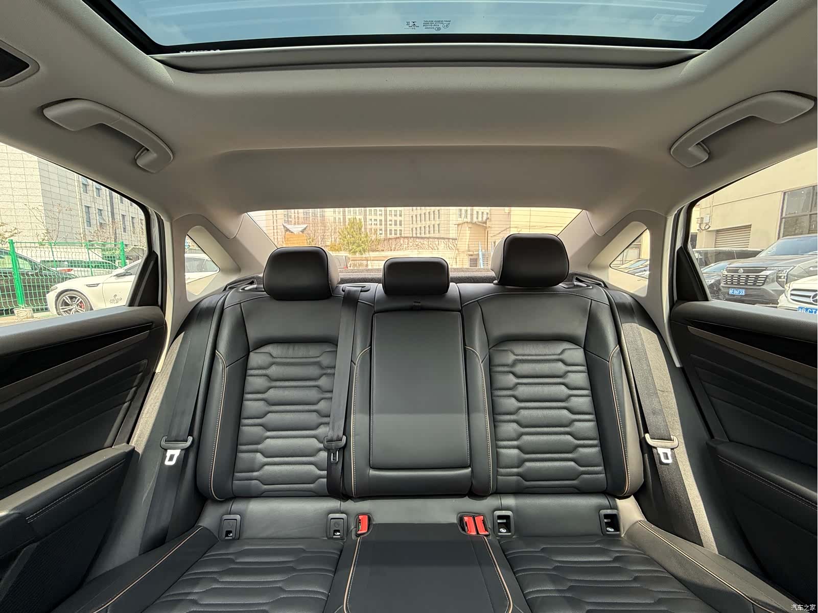 Volkswagen Passat, 2020 23