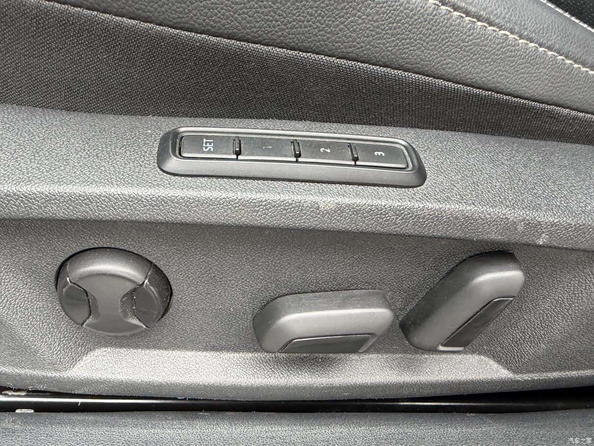 Volkswagen Passat, 2024 17