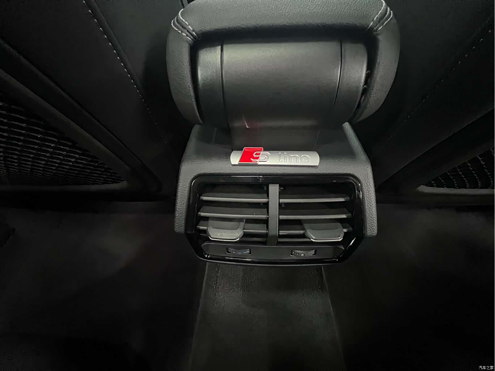 Audi Q3, 2022 13
