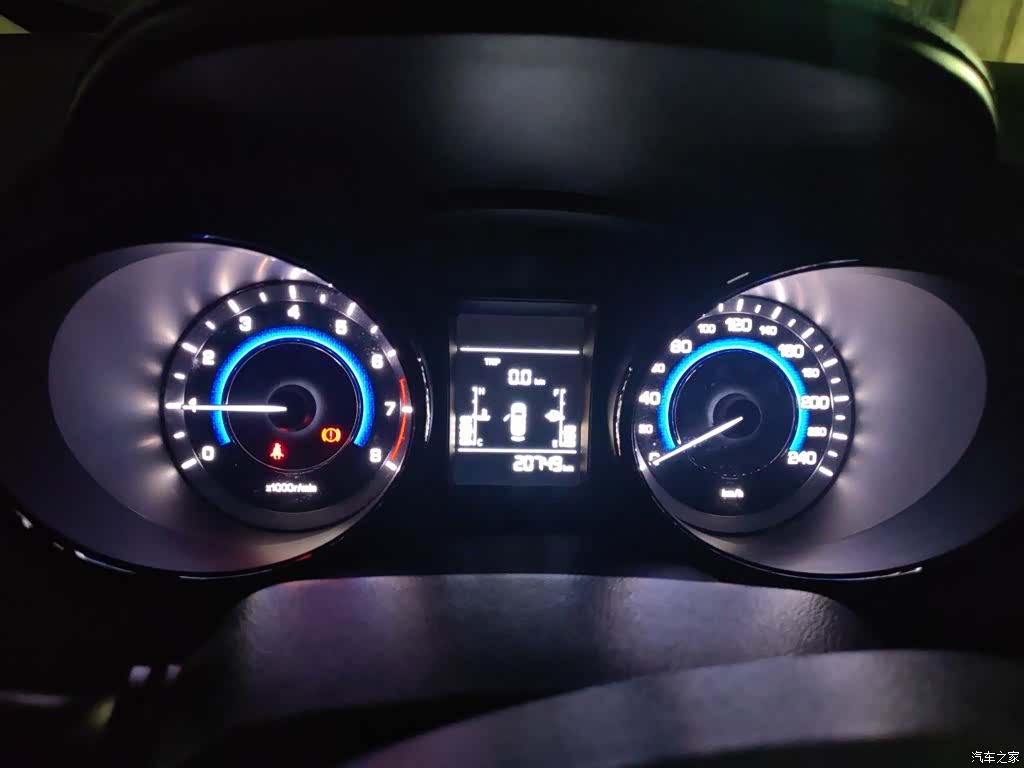 Changan CS15, 2018 8