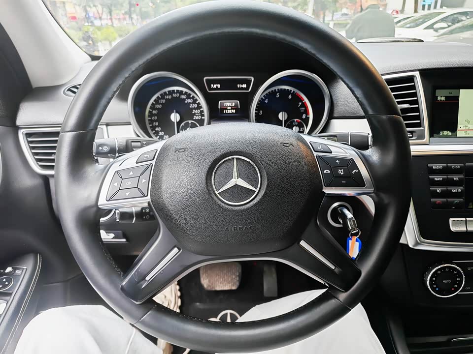 Mercedes-Benz M class