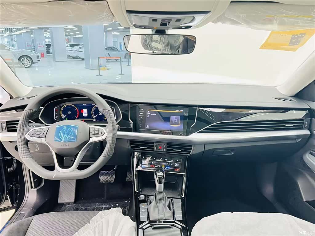 Volkswagen Passat, 2026 9