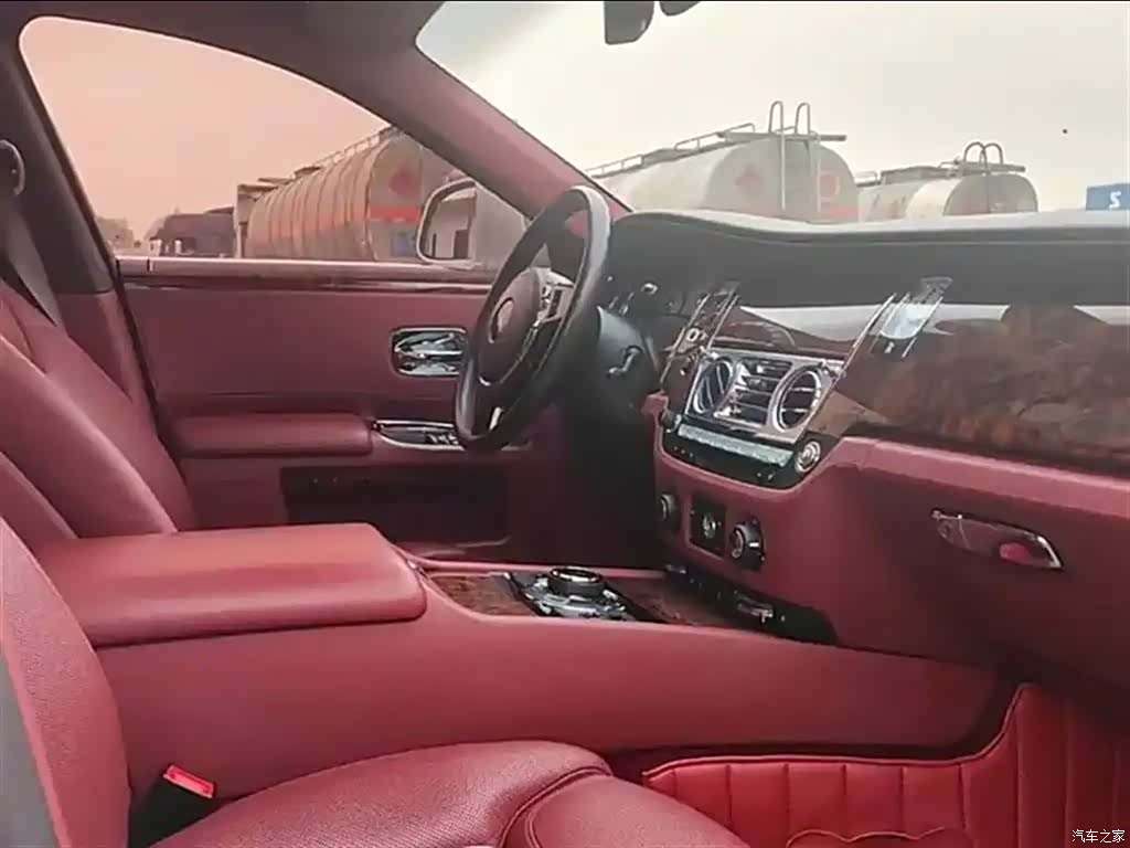 Rolls-Royce Ghost, 2014 все фото
