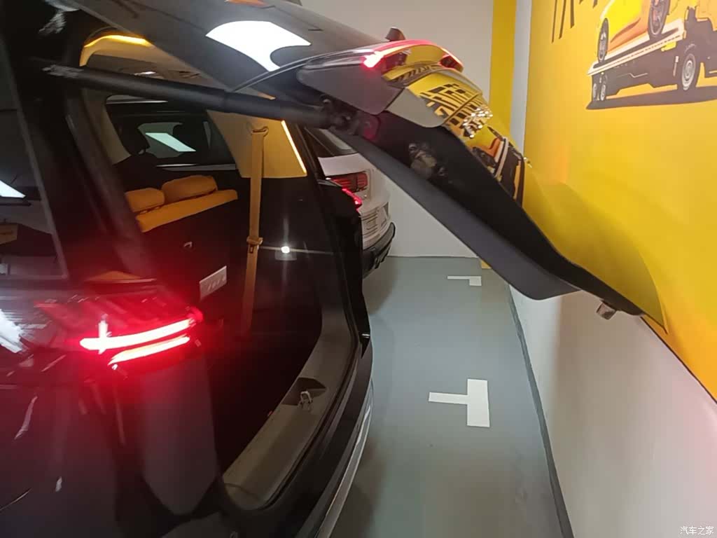 Trumpchi E8, 2024 19