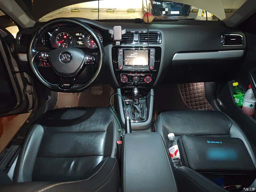Volkswagen Sagitar, 2016 6