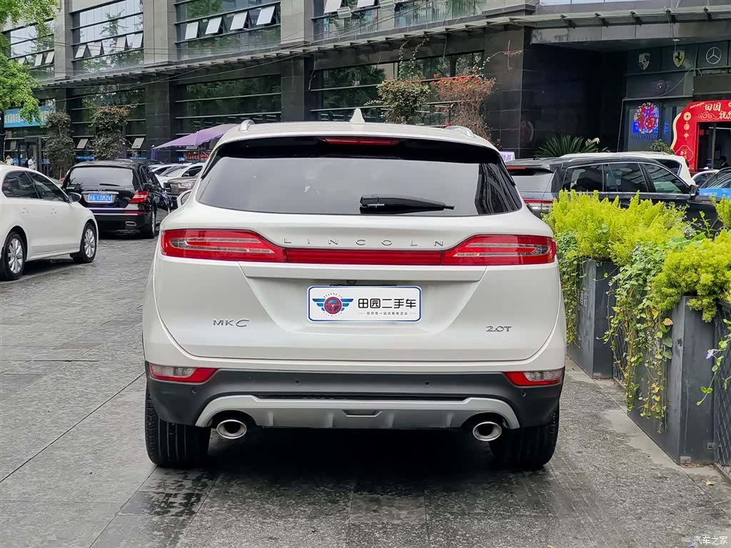 Lincoln MKC, 2017 все фото