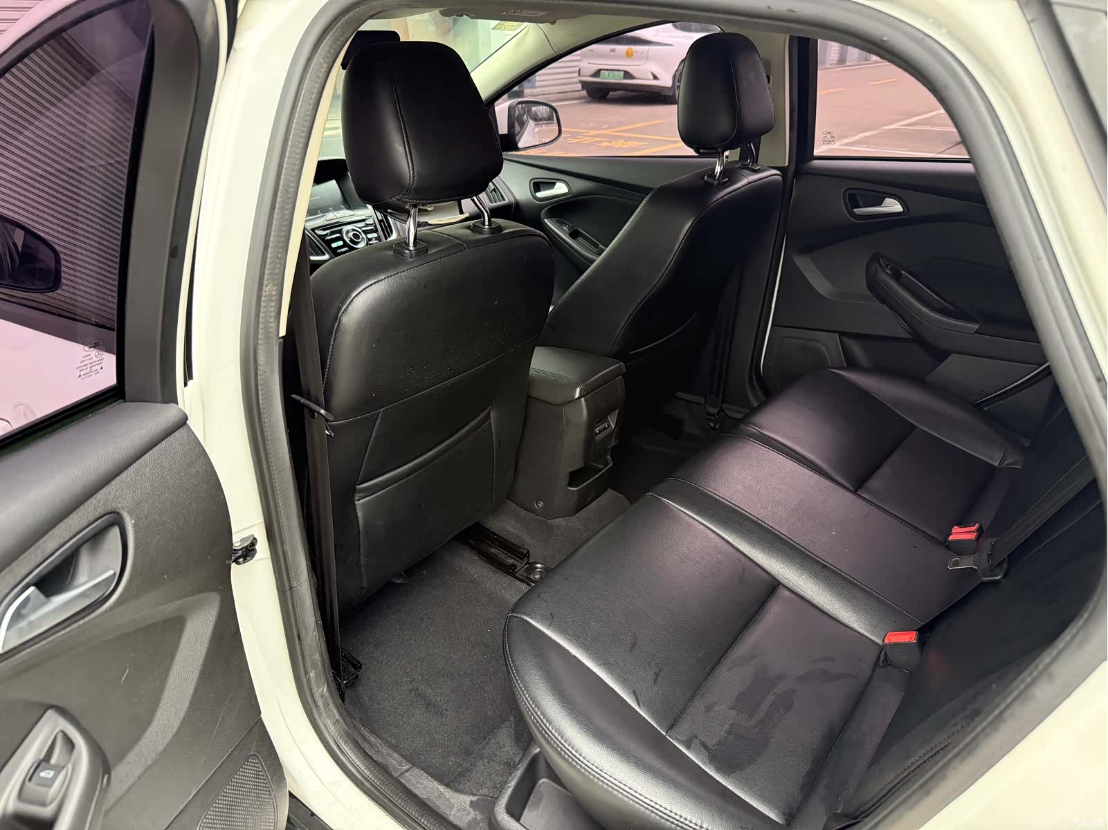 Ford Focus, 2019 9