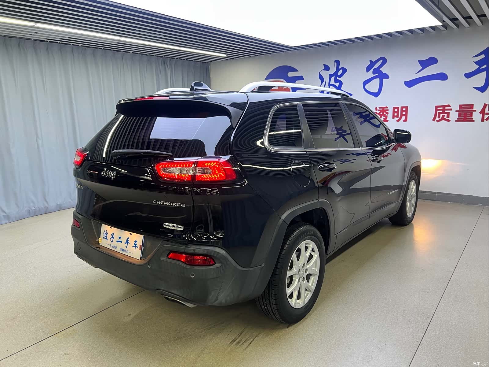 Jeep Cherokee, 2016 18