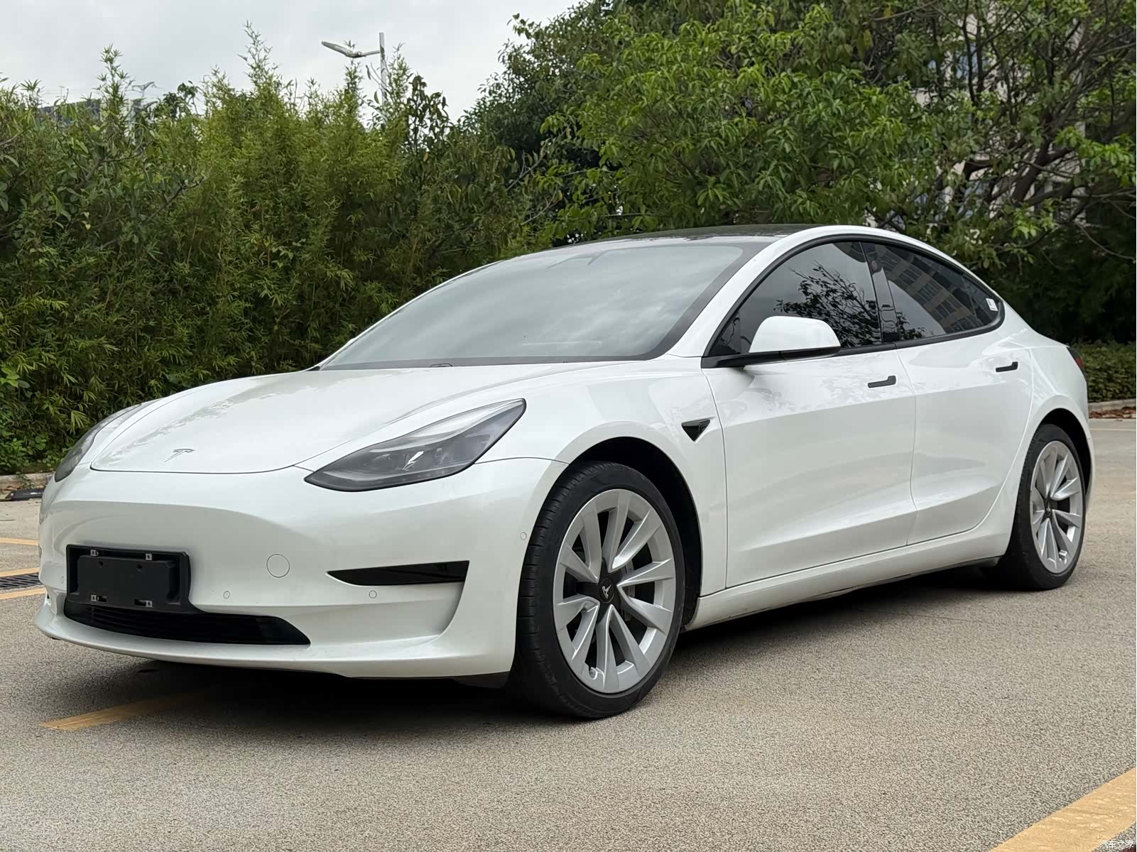 Tesla Model 3, 2021 11