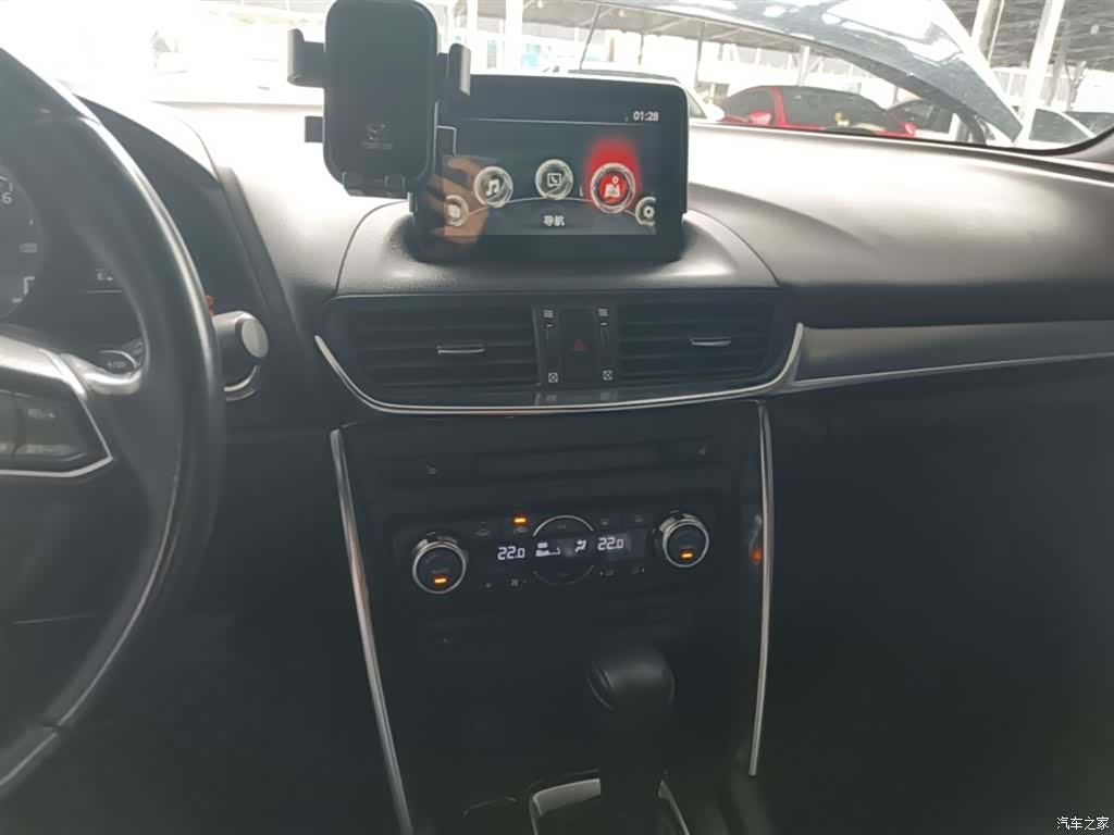 Mazda CX-4, 2018 13