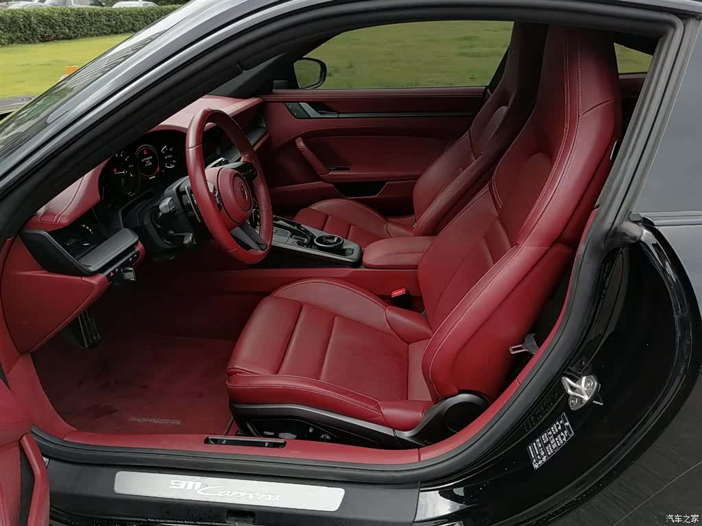 Porsche 911, 2023 12