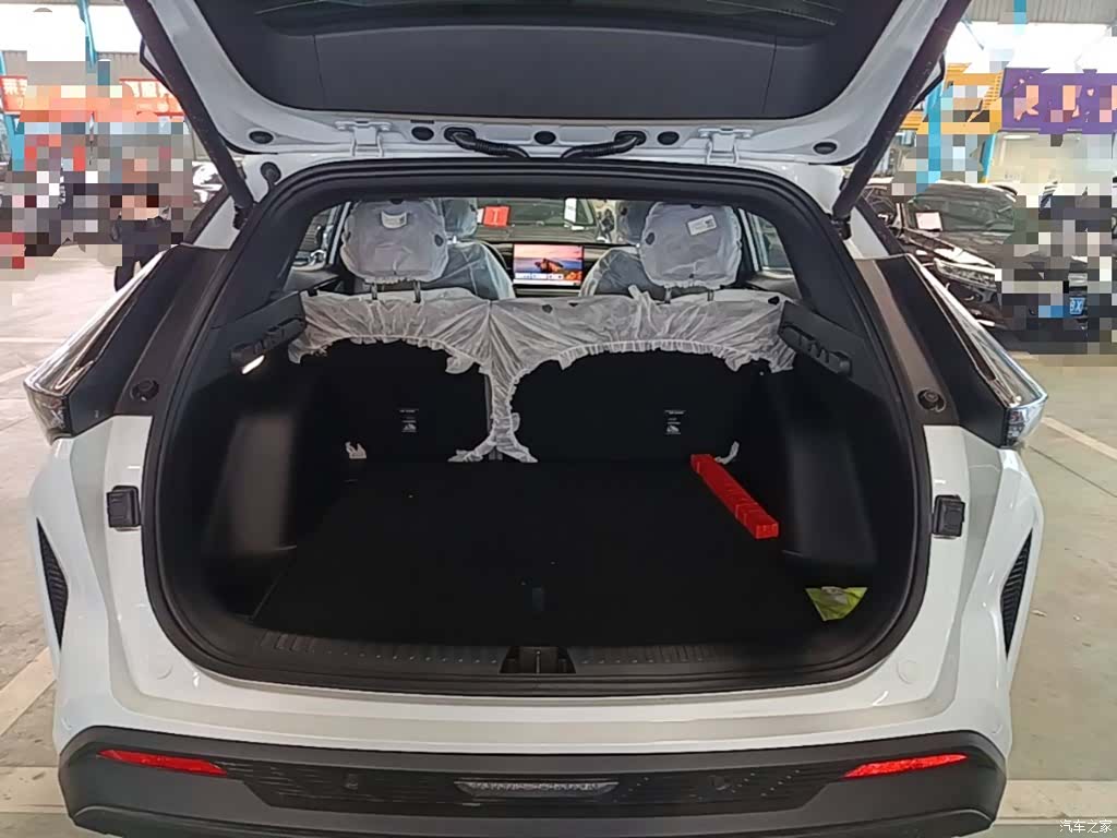 Geely Boyue, 2026 19