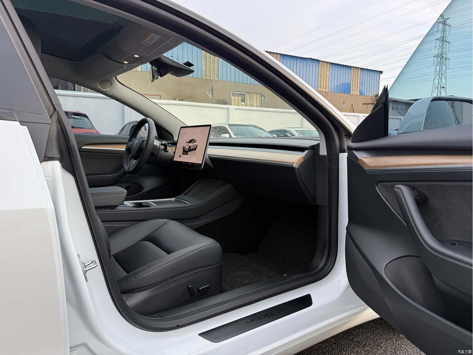Tesla Model 3, 2023 19